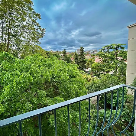 Lovely Riviera ニース