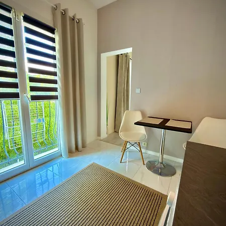 Lovely Riviera Daire Nice